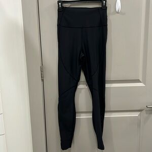 Carbon38 Leggings with Mesh Design